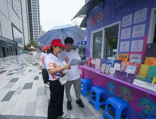 冬奥会志愿者_亚冬会志愿者_冰雪赛事幕后英雄