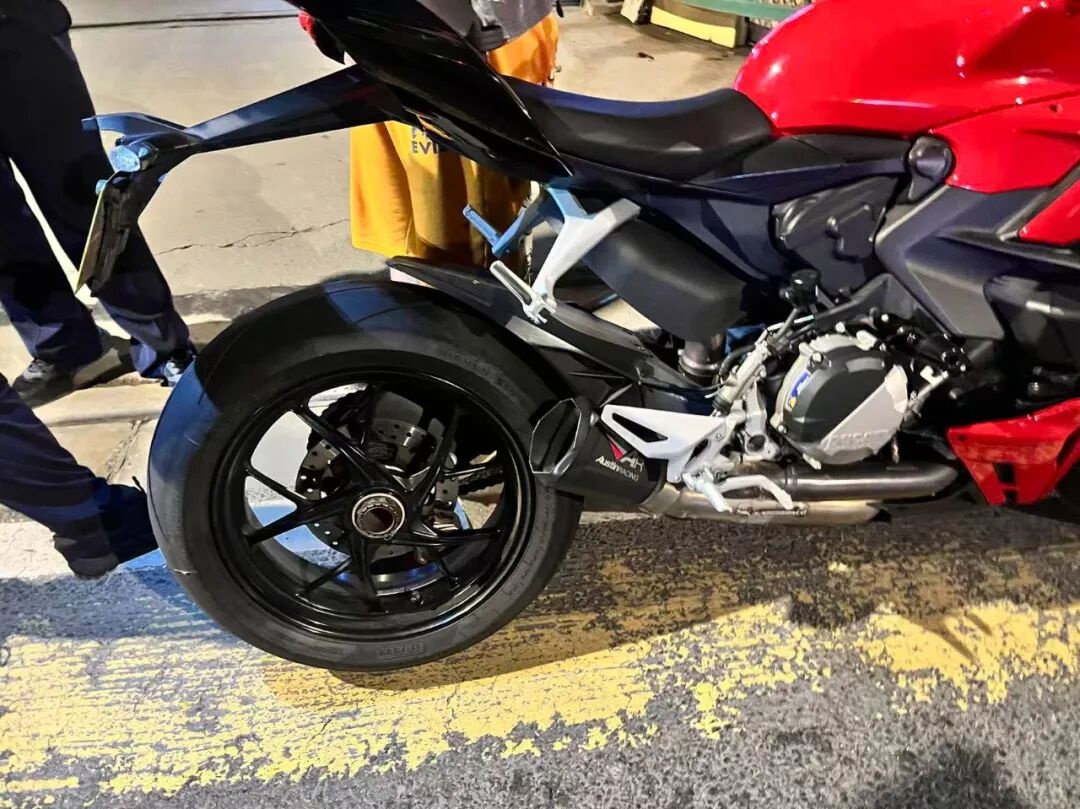 机动车炸街整治_违章高发地段整治_噪声智能监测设备