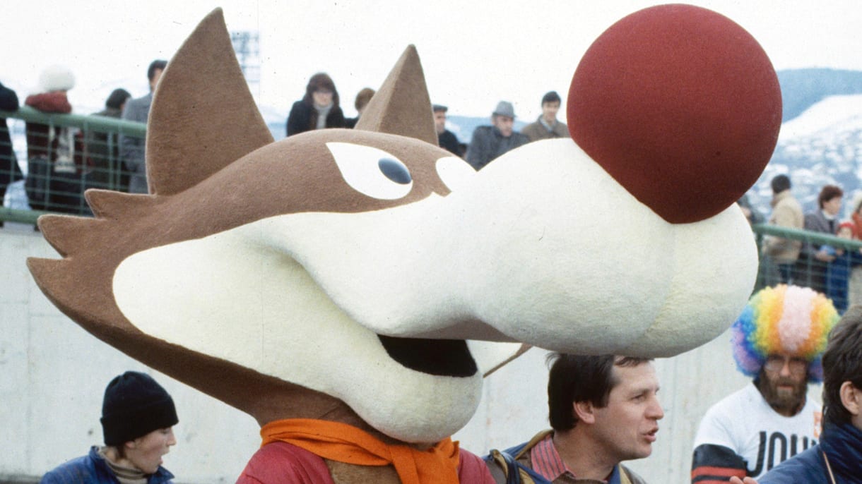 历届冬奥会吉祥物介绍_北京冬奥会吉祥物冰墩墩_冬奥会吉祥物